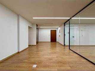 center_commercial_office_for_rent