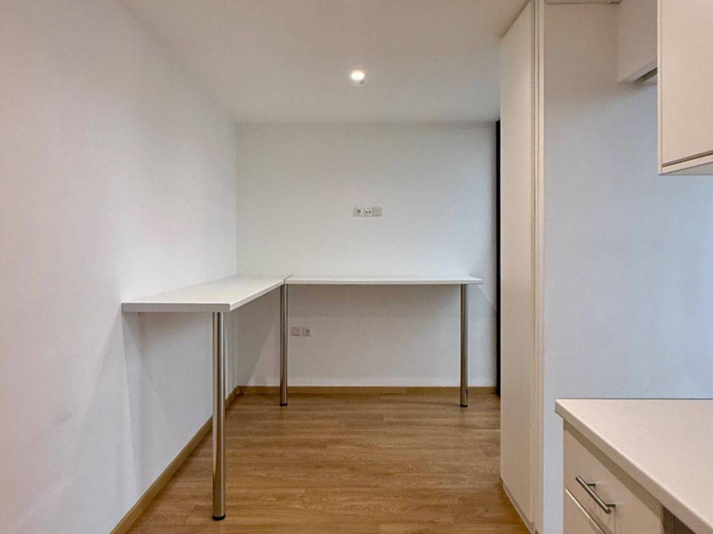 center_commercial_office_for_rent