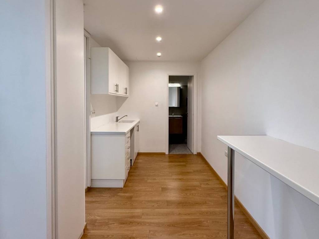 center_commercial_office_for_rent