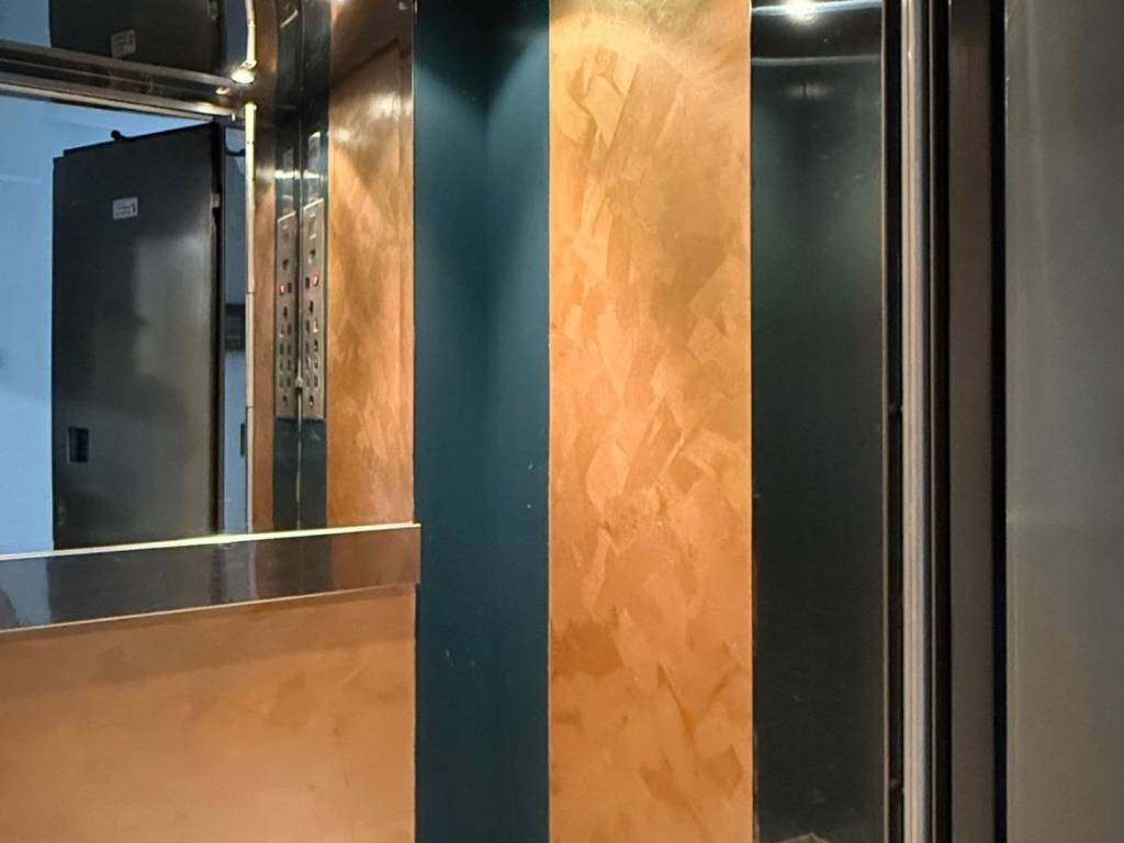 center_commercial_office_for_rent