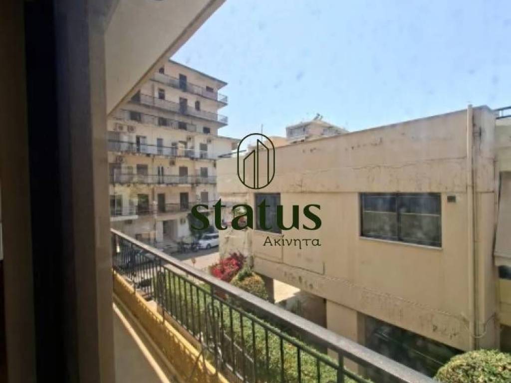 Θέα απο μπαλκόνι