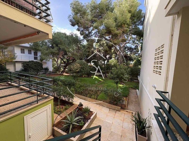 Θέα από μπαλκόνι