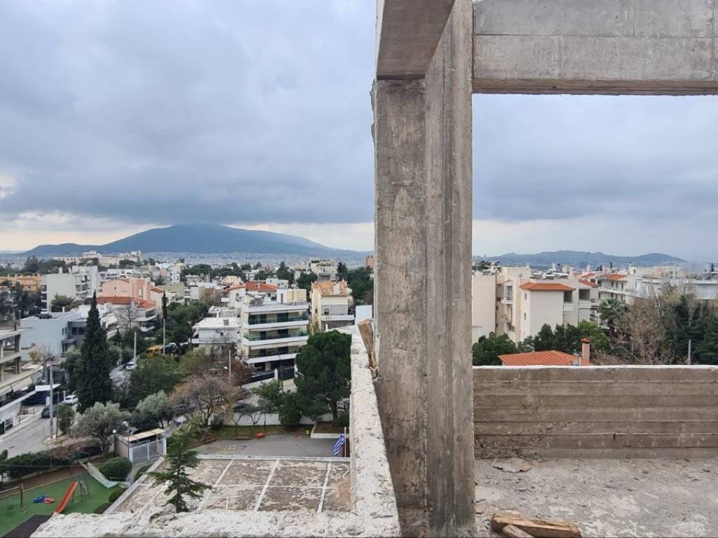 MEROS THEAS APO BERANTA 5oy (SOPHITAS)