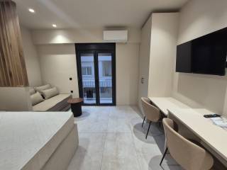 ΕΝΙΑΙΟΣ ΧΩΡΟΣ ΣΑΛΟΝΙ- ΥΠΝΟΔΩΜΑΤΙΟ