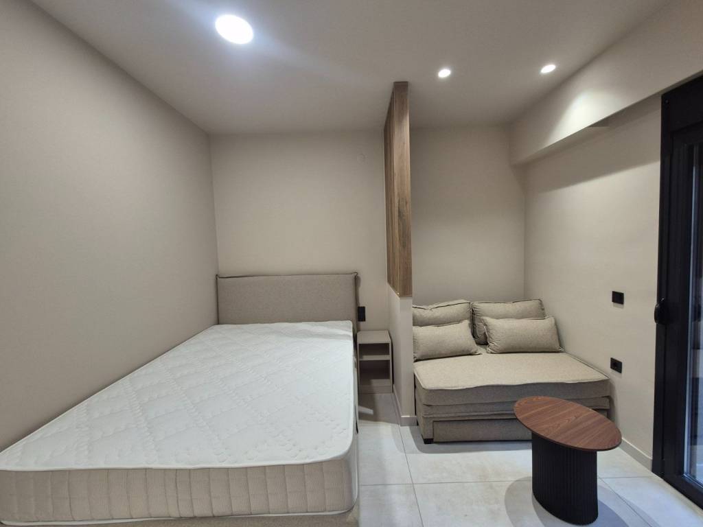 ΕΝΙΑΙΟΣ ΧΩΡΟΣ ΣΑΛΟΝΙ- ΥΠΝΟΔΩΜΑΤΙΟ