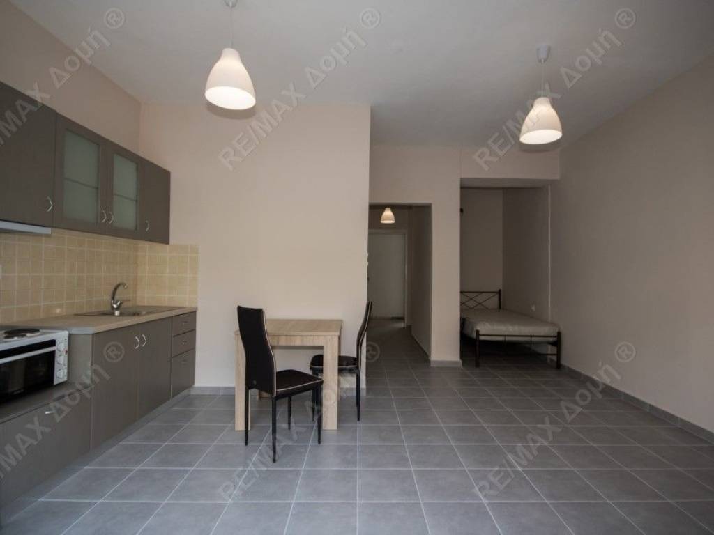 Γκαρσονιέρα | 36τ.μ. | 250 €