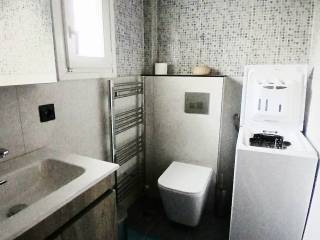 Forumland Real Estate, Μπάνιο