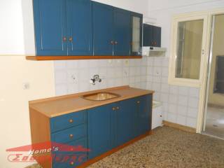 ΞΕΧΩΡΙΣΤΗ ΚΟΥΖΙΝΑ