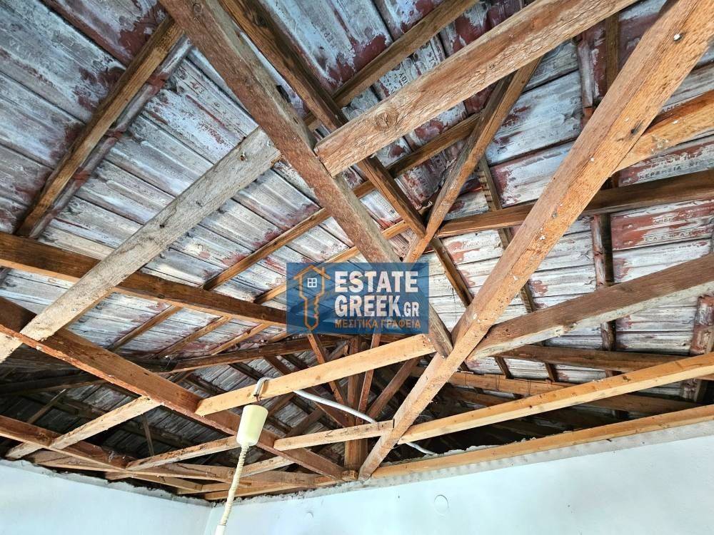 ★ Σε ανοκτωσιά ★ Με αποθήκη 6τμ ★ Χρήζει γενικής ανακαίνισης ★ 