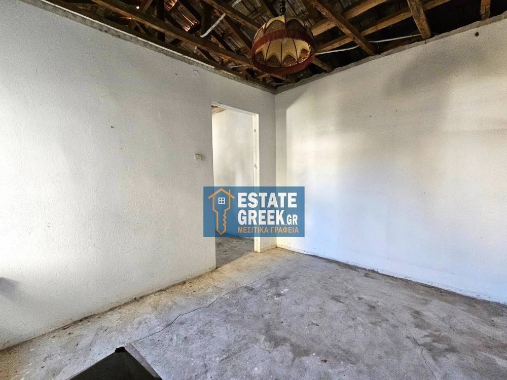 ★ Σε ανοκτωσιά ★ Με αποθήκη 6τμ ★ Χρήζει γενικής ανακαίνισης ★ 