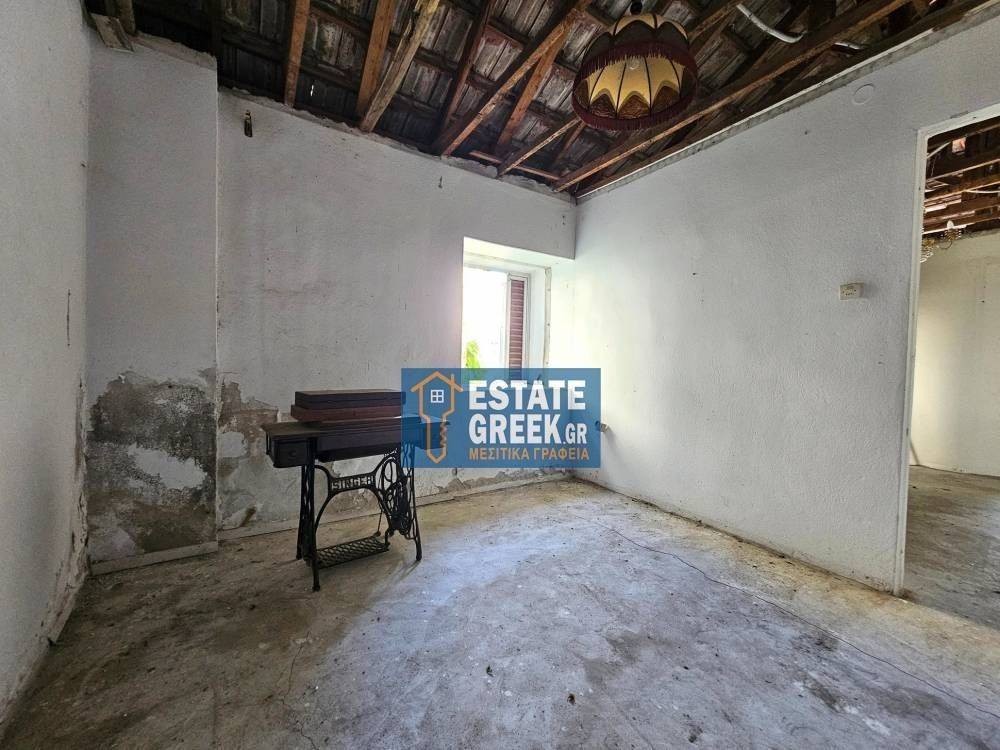 ★ Σε ανοκτωσιά ★ Με αποθήκη 6τμ ★ Χρήζει γενικής ανακαίνισης ★ 