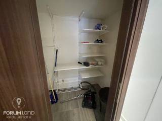 Forumland Real Estate, Αποθήκη