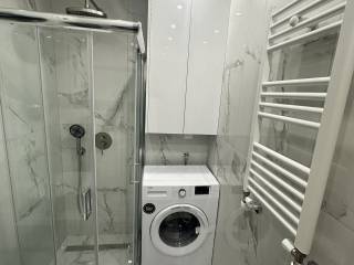 Forumland Real Estate, Μπάνιο