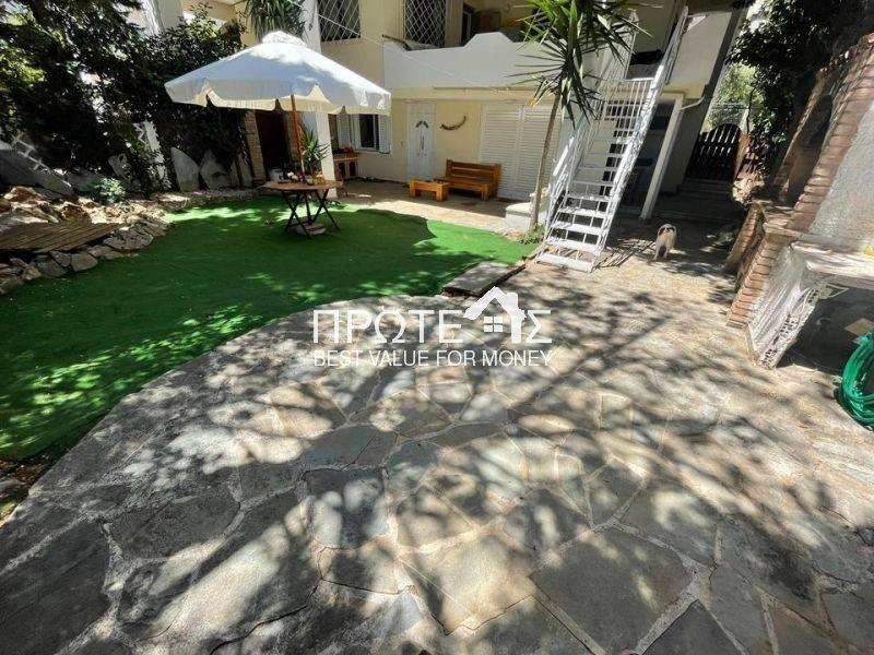 Θέα από μπαλκόνι