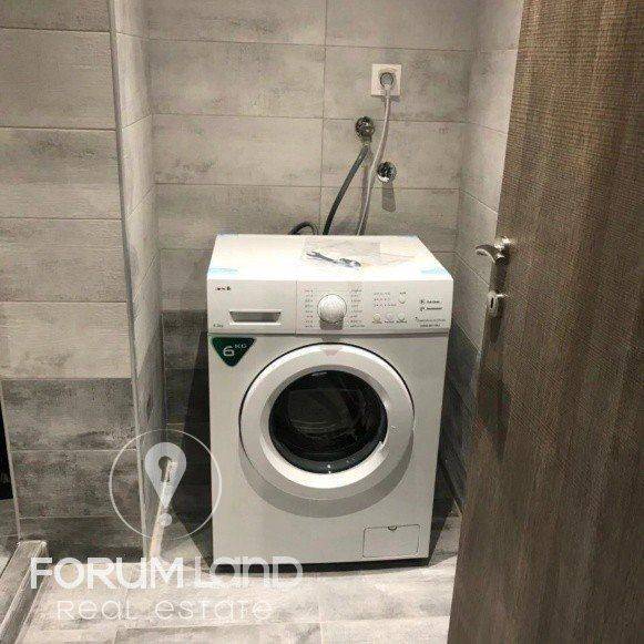 Forumland Real Estate, Μπάνιο