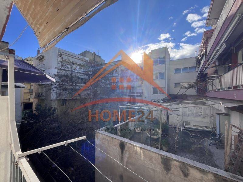 Θέα από μπαλκόνι