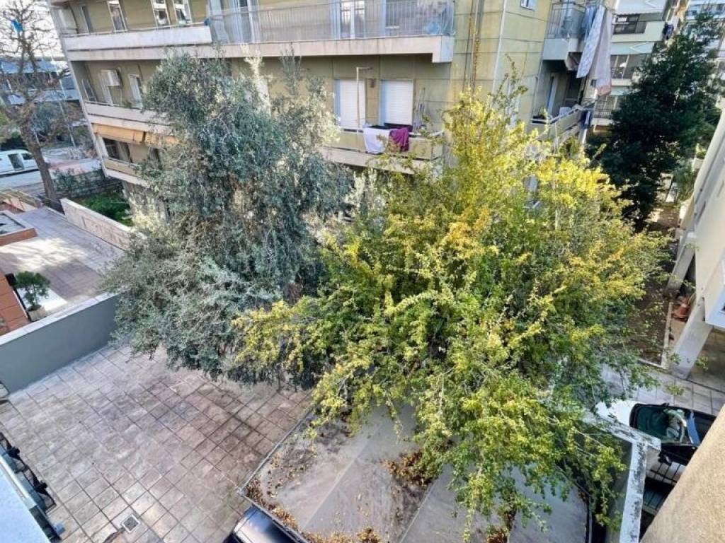 ANYPLACE MESITIKES YPERESIES