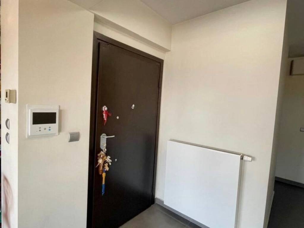 ANYPLACE MESITIKES YPERESIES