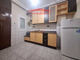 ΞΕΧΩΡΙΣΤΗ ΚΟΥΖΙΝΑ ΜΕ ΨΥΓΕΙΟ ΚΑΙ ΗΛΕΚΤΡΙΚΟ ΦΟΥΡΝΑΚΙ