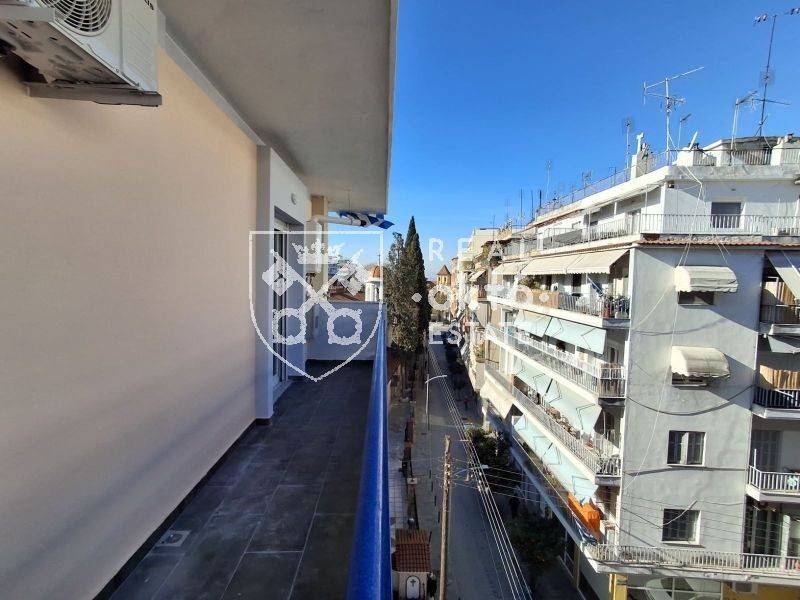 Θέα από μπαλκόνι