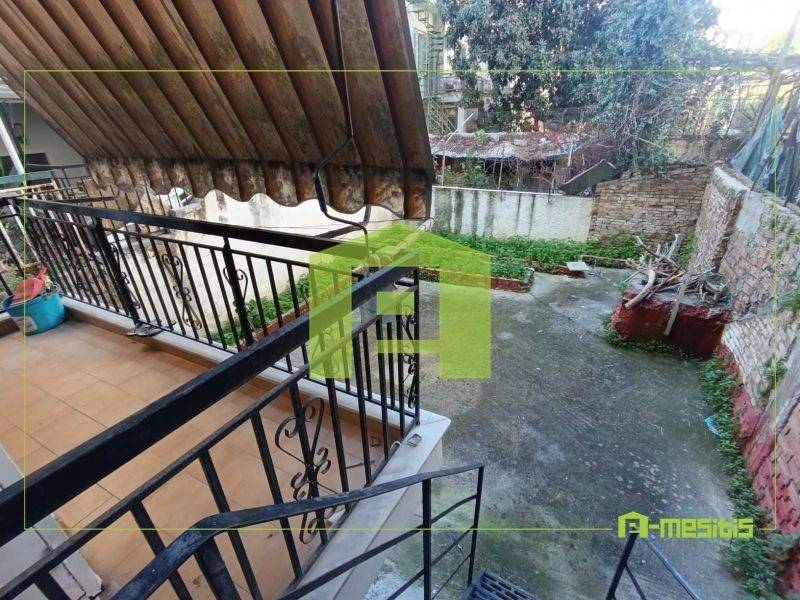 Θέα από μπαλκόνι