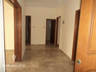 Forumland Real Estate, Είσοδος