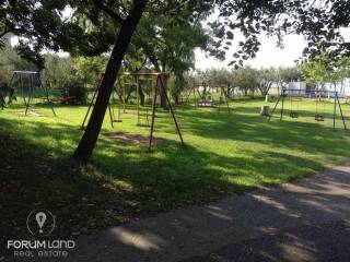 Forumland Real Estate, Εξωτερικός Χώρος