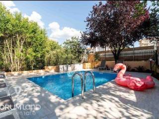 Forumland Real Estate, Villa with private pool