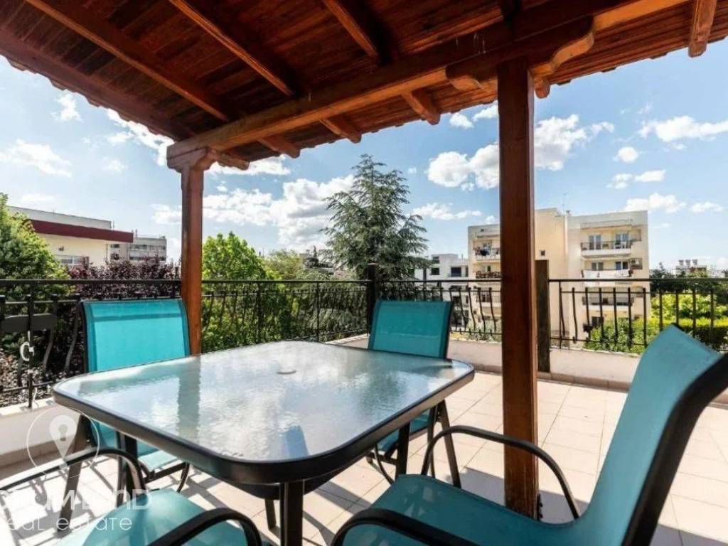 Forumland Real Estate, Βεράντες