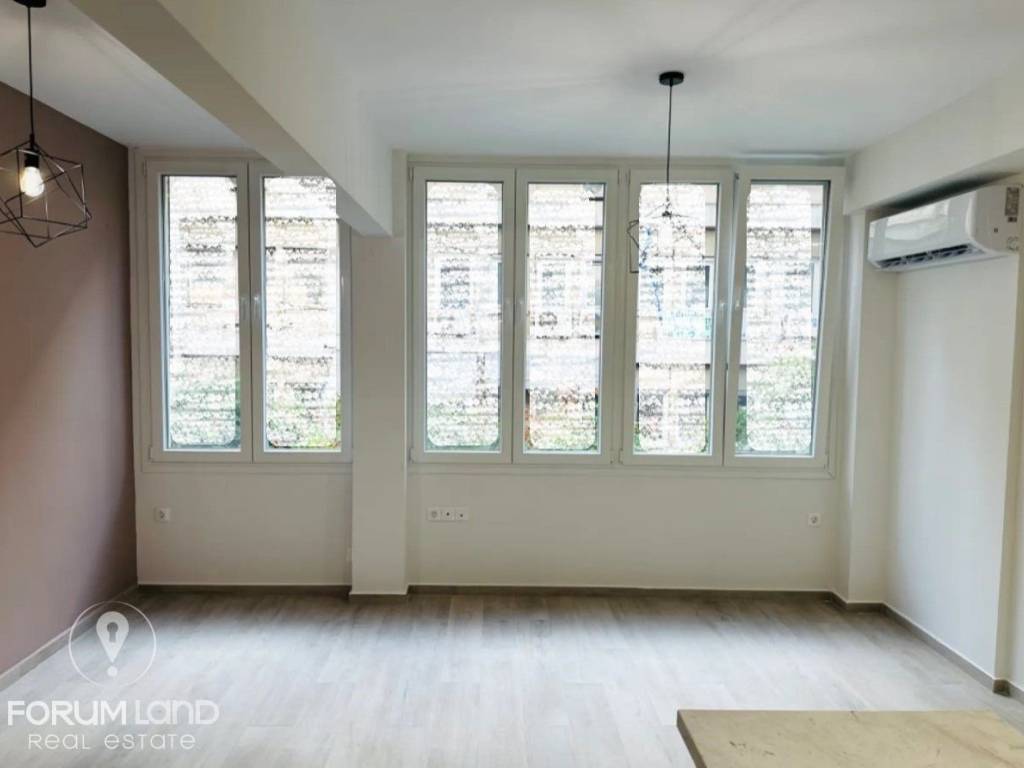 Forumland Real Estate, Σαλοκουζίνα