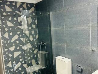 Forumland Real Estate, Μπάνιο