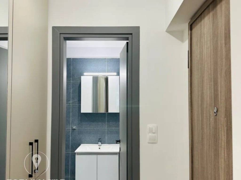 Forumland Real Estate, Μπάνιο