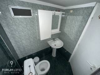 Forumland Real Estate, Μπάνιο