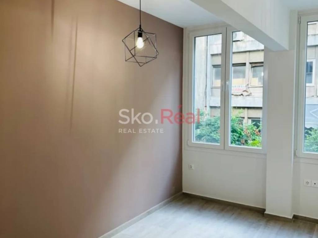 Σαλοκουζίνα