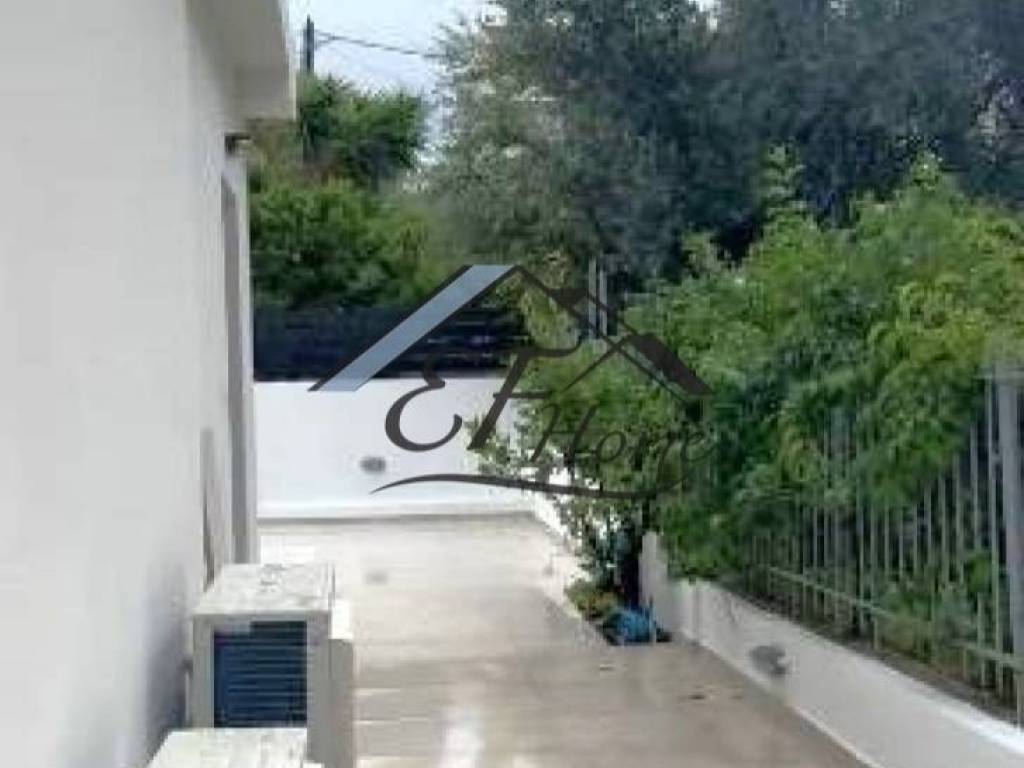 Εξωτερικά διαμορφωμένος χώρος 