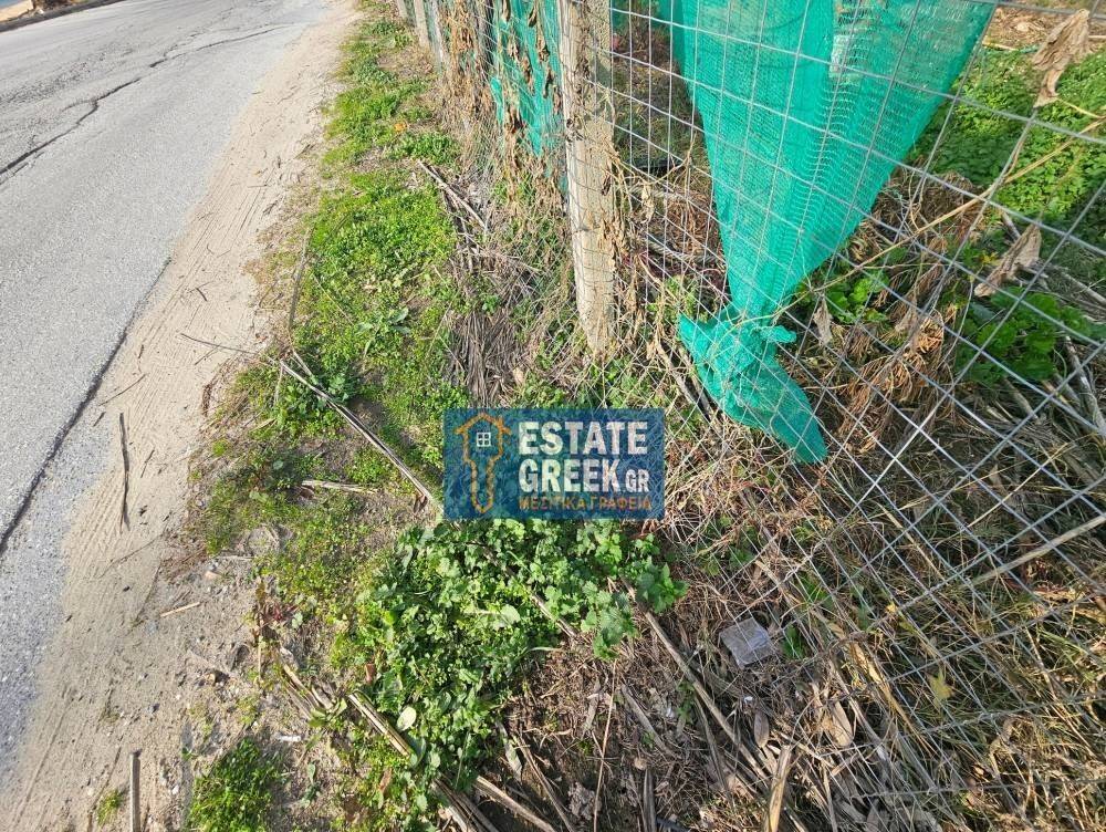 ★ Δεν κτίζει ★ Πρόσωπο σε ασφαλτόδρομο ★ 5μ από θάλασσα