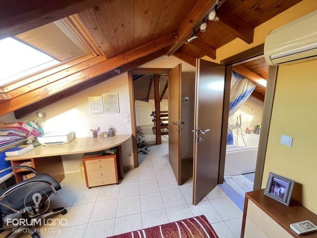 Forumland Real Estate, Masterbedroom