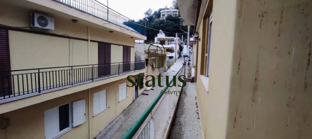 Θέα απο μπαλκόνι