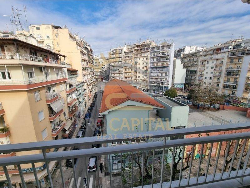 Θέα από μπαλκόνι