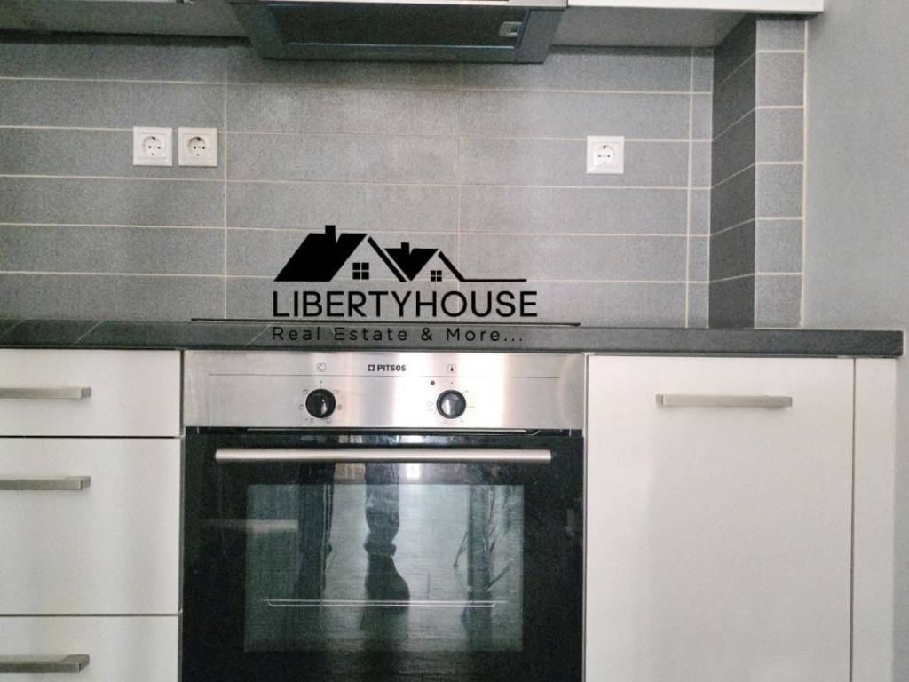 Elektrike koyzina me keramikes esties