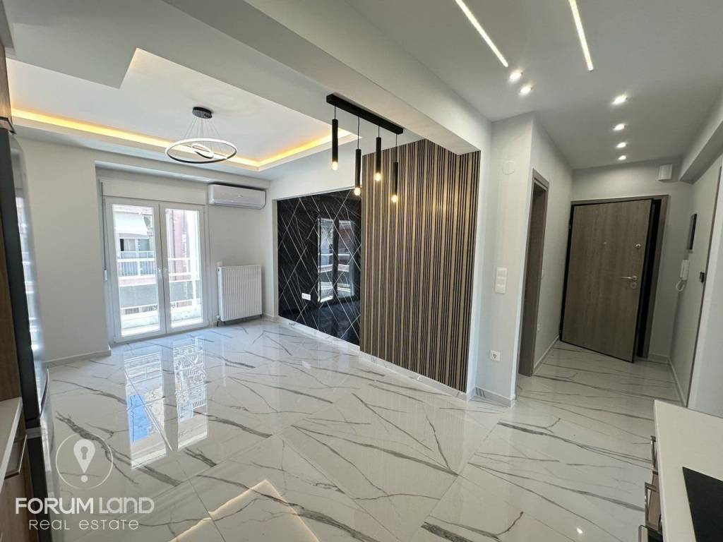 Forumland Real Estate, Σαλοκουζίνα