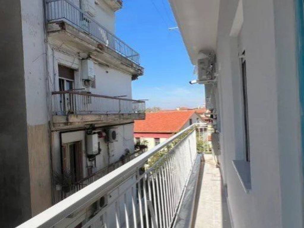 Forumland Real Estate, Μπαλκόνι