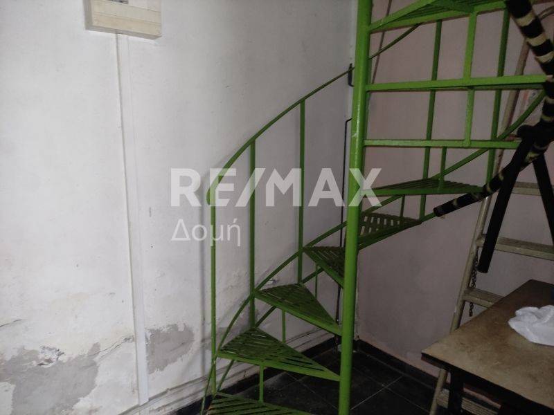 Εσωτερική σκάλα