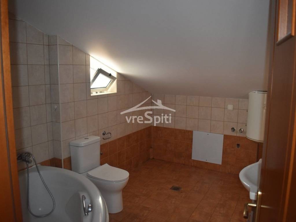 ΑΠΟΨΗ ΛΟΥΤΡΟΥ