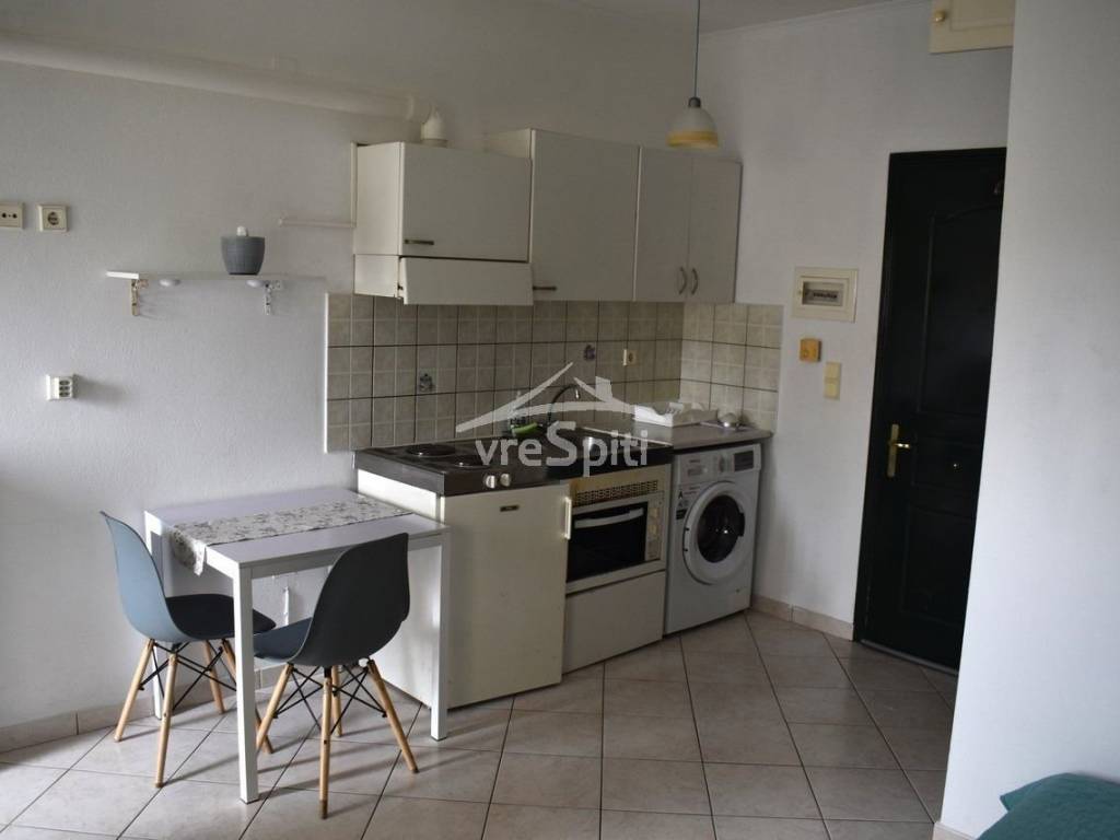 ΚΟΥΖΙΝΑ-ΕΙΣΟΔΟΣ