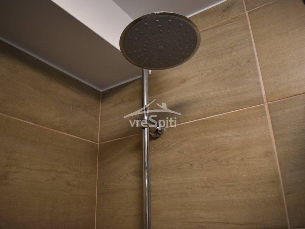 ΚΑΜΠΙΝΑ ΛΟΥΤΡΟΥ