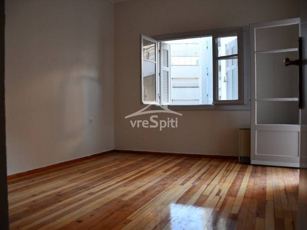 ΕΣΩΤΕΡΙΚΗ ΑΠΟΨΗ ΤΟΥ ΓΡΑΦΕΙΟΥ