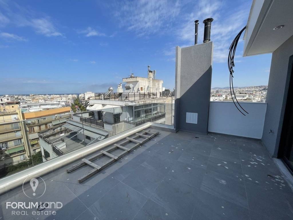 Forumland Real Estate, Βεράντες