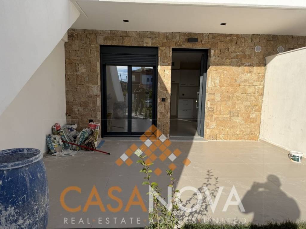 Εισοδος διαμερισματος