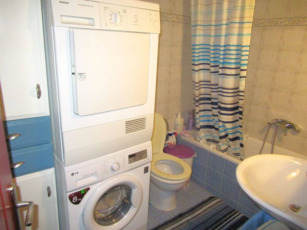 Loytrokampine isogeioy